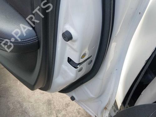 front-right-lock-nissan-pulsar-hatchback-c13-2014-39958207 main image