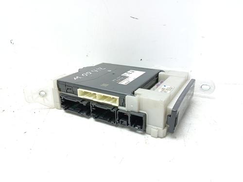 Used Fuse box Fuse box 19257539 19257539
