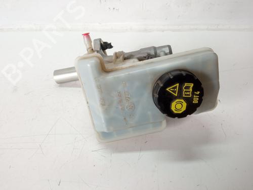 Used Brake master cylinder Brake master cylinder 10647965 10647965