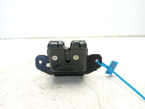 Used Tailgate lock TOYOTA AYGO X (_B7_) 1.0 VVT-i (KGB70) (72 hp) 29433008