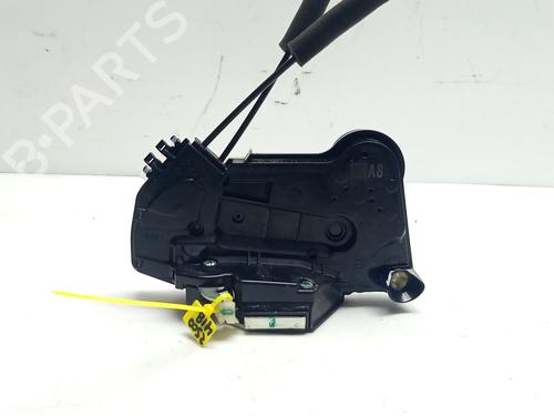 front-left-lock-toyota-corolla-estate-_e21_-2019-30617650 main image