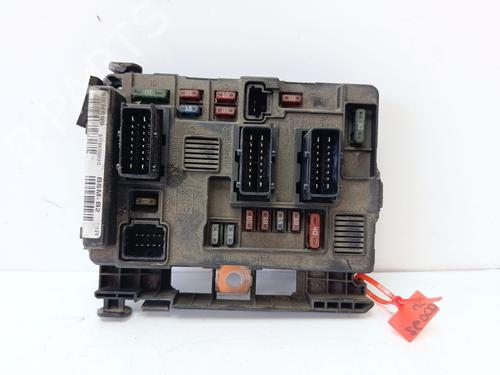 Used Fuse box Fuse box 34053677 34053677