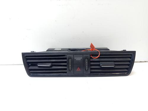 Used Air vent Air vent SKODA RAPID (NH3, NK3, NK6) 1.6 TDI (115 hp) 33759778 33759778