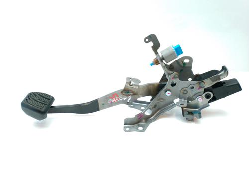 Break pedal TOYOTA YARIS (_P13_) 1.5 Hybrid (NHP130_, NHP130) | BP17443093I19 