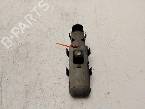 Used Right front window switch Right front window switch 37793158 37793158
