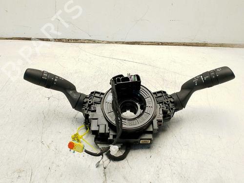 Used Switch Switch TOYOTA YARIS CROSS (MXP_) 1.5 Hybrid All-wheel Drive (MXPJ15) (116 hp) 40611472 40611472