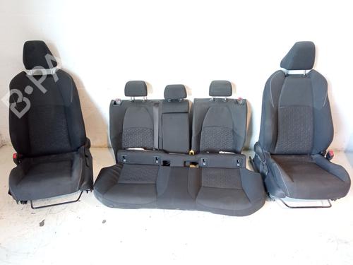 seats-set-toyota-c-hr-_x1_-pn3313958-3835653a-pn3313958-2016-9539954 main image