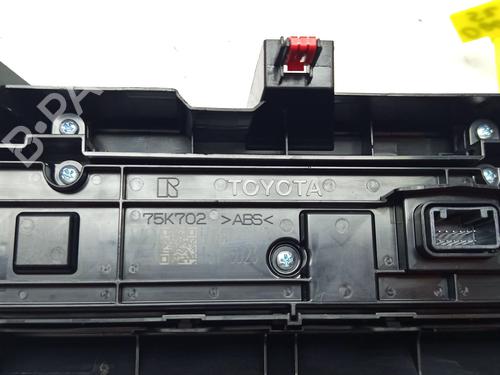 Climate control TOYOTA YARIS (_P13_)  | BP31158055I5 