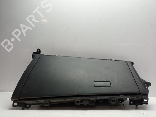 Used Glove box Glove box 33246630 33246630
