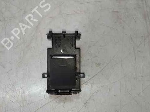 left-rear-window-switch-toyota-c-hr-_x1_-84810f4030-2016-7960613 main image