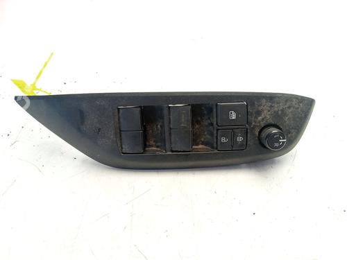 Used Left front window switch Left front window switch 31158032 31158032
