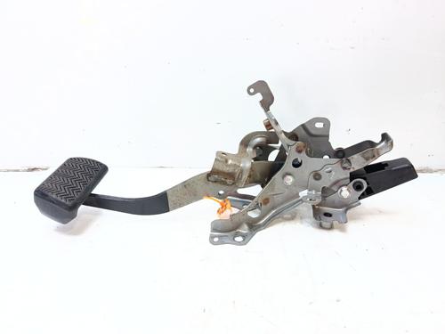 Used Break pedal Break pedal TOYOTA YARIS (_P13_) [2010-2020] 33557334 33557334