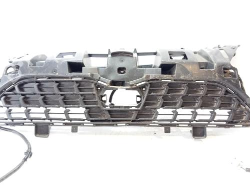 Frontplade/Frontkurv TOYOTA YARIS (_P13_) 1.3 (NSP130_, NSP130) (99 hp) 30774265