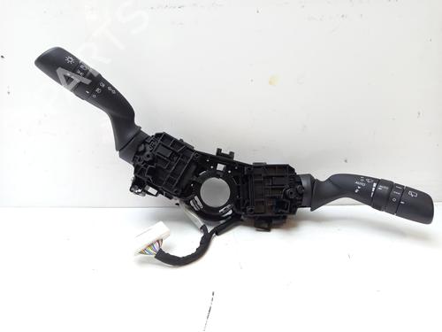 Forlygtekontakt Forlygtekontakt TOYOTA YARIS (_P21_, _PA1_, _PH1_) 1.5 Hybrid (MXPH10, MXPH11) (116 hp) 33675421 33675421