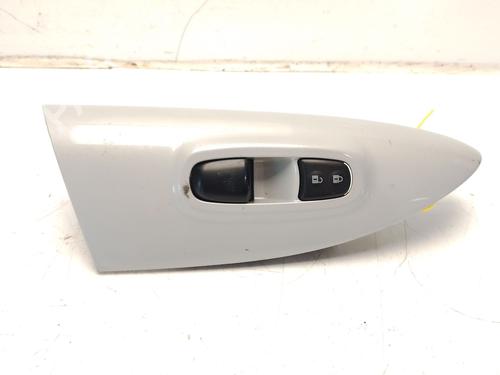 Used Right front window switch Right front window switch 33977641 33977641