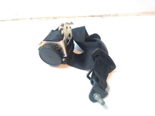 Used Rear right seatbelt Rear right seatbelt 21044607 21044607