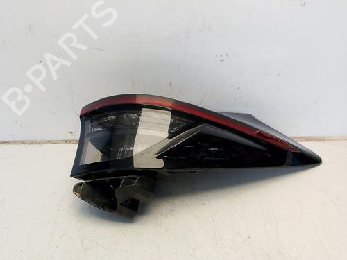 right-taillight-toyota-yaris-cross-mxp_-2020-36393288 main image