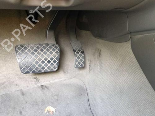 Used Break pedal Break pedal 39589185 39589185