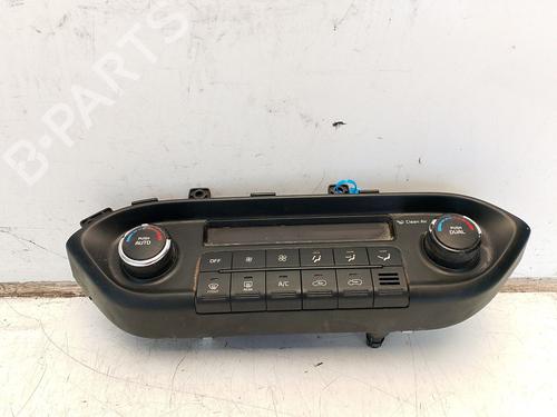 Used Climate control Climate control 37793205 37793205