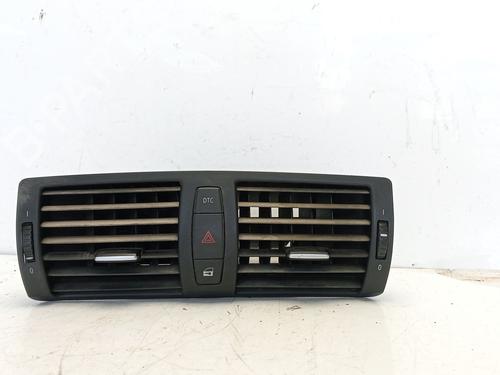 Used Air vent BMW 1 (E81) 118 i (143 hp) 30874503