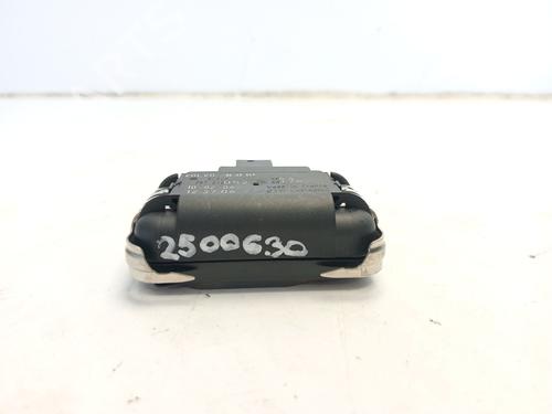 electronic-module-volvo-v50-545-2003-2004-2005-2006-2007-2008-2009-2010-2011-2012-29877001 main image