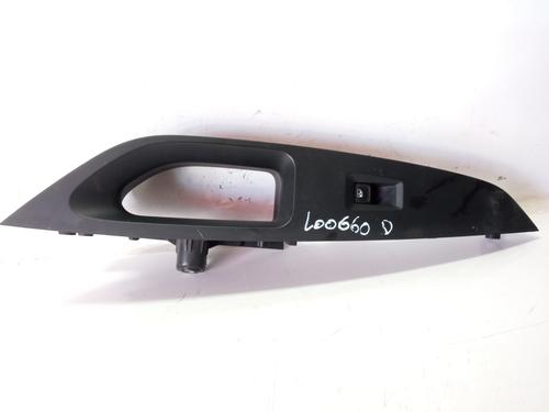 Used Right front window switch Right front window switch 11360779 11360779