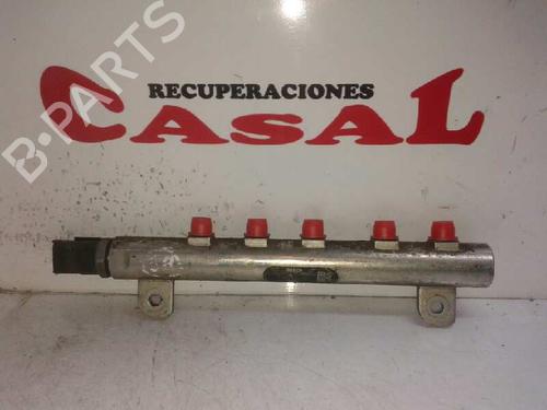 Used Injection rail Injection rail 7951358 7951358