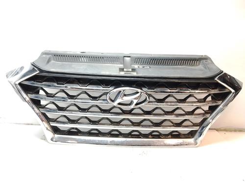 Used Grille HYUNDAI TUCSON (JM) [2004-2019]  31211422