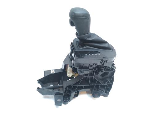 Used Gear lever TOYOTA YARIS (_P13_) [2010-2020]  17051291
