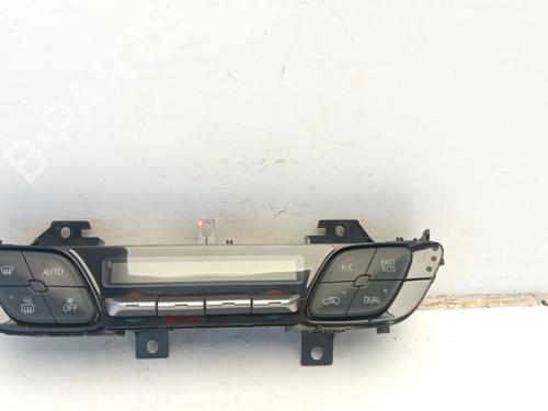 Used Climate control Climate control 25020120 25020120