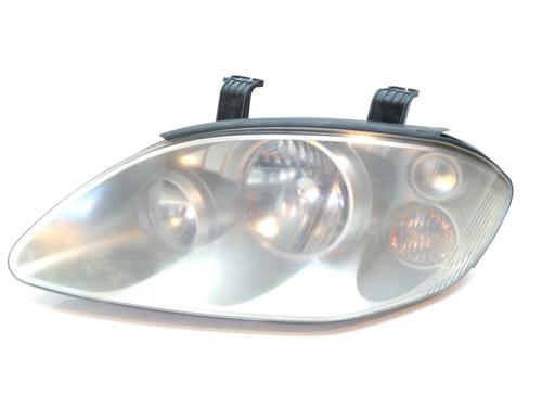 Used Left headlight Left headlight 13743261 13743261