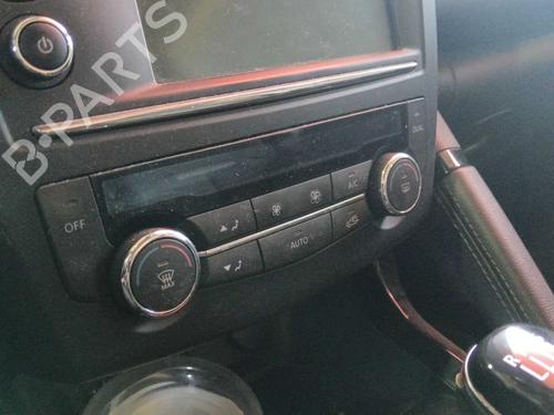 Used Climate control Climate control 38651777 38651777