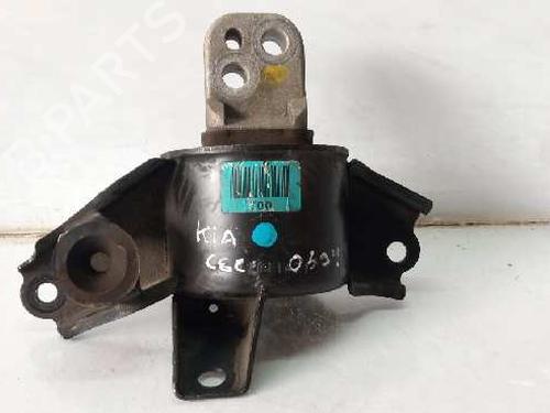 Used Engine mount Engine mount 9724430 9724430