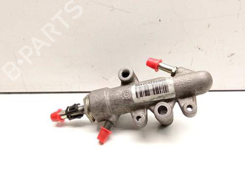 Used Clutch slave cylinder Clutch slave cylinder OPEL VECTRA C (Z02) 1.9 CDTI (F69) (120 hp) 14224838 14224838