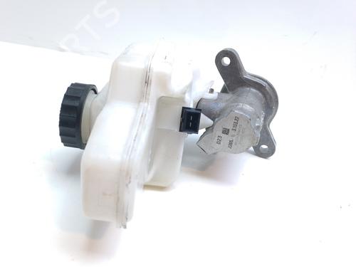 Brake master cylinder TOYOTA YARIS (_P13_)  | BP17125832M77 