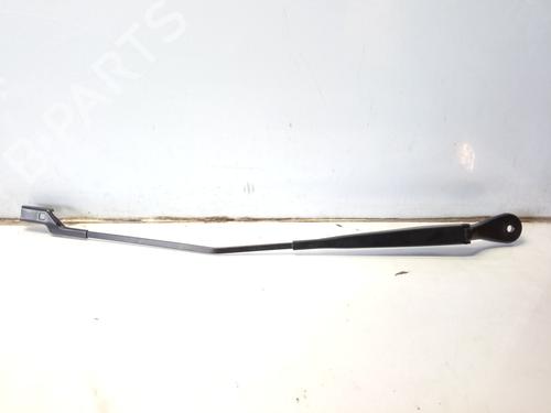 Used Front windshield wiper arm Front windshield wiper arm 24315555 24315555