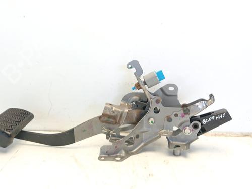 Break pedal TOYOTA YARIS (_P13_)  | BP24970372I19 