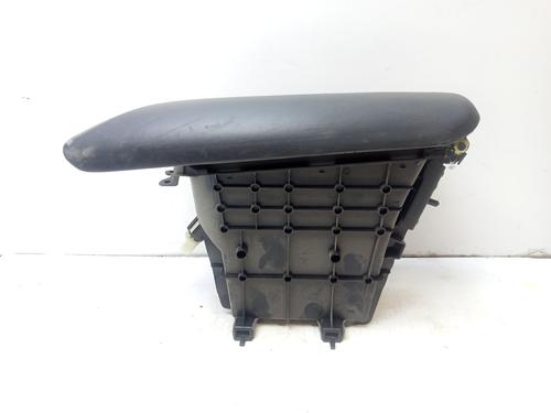 Used Armrest / Center console Armrest / Center console 32977917 32977917