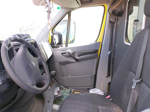 Left headlight VW CRAFTER 30-35 Bus (2E_) 2.5 TDI | BP33045845C28 - Image 10