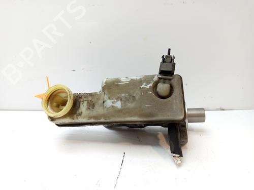 Used Brake master cylinder Brake master cylinder RENAULT MEGANE CC (EZ0/1_) 1.5 dCi (EZ0B, EZ07) (106 hp) 33012500 33012500