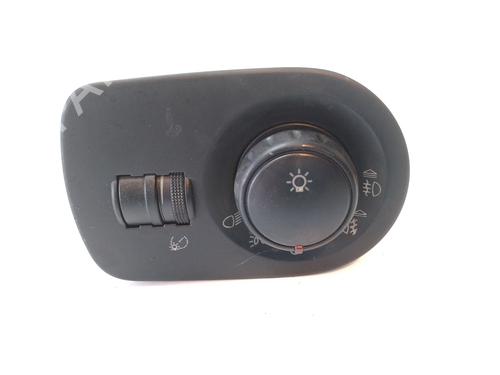 Used Headlight switch SEAT LEON (1P1) [2005-2013]  22214291