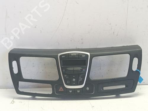Used Climate control Climate control 37793092 37793092