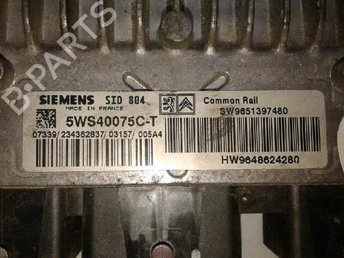 Used Engine control unit (ECU) Engine control unit (ECU) 7963835 7963835
