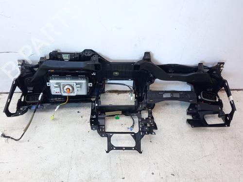 Dashboard TOYOTA YARIS (_P21_, _PA1_, _PH1_) 1.5 Hybrid (MXPH10, MXPH11) | BP31211563C46