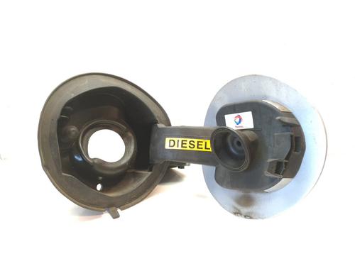 fuel-flap-citroen-c4-grand-picasso-ii-da_-de_-16-hdi-bluehdi-115-9676129480-2013-10322109 main image