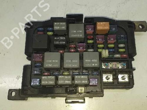 Used Fuse box Fuse box 7957118 7957118