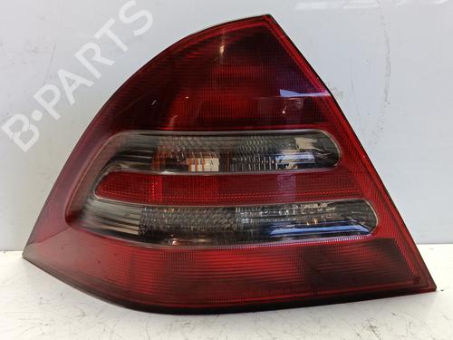 Used Left taillight Left taillight MERCEDES-BENZ C-CLASS (W203) C 220 CDI (203.006, 203.008) (143 hp) 33431897 33431897