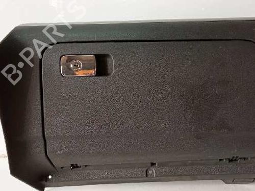 Used Glove box Glove box 10172457 10172457
