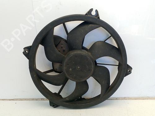 Used Radiator fan Radiator fan 38105553 38105553