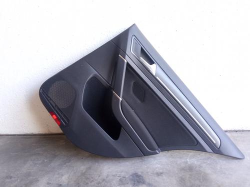 Pannello interno posteriore destro VW GOLF VII (5G1, BQ1, BE1, BE2) 1.4 GTE Hybrid (204 hp) 8132591